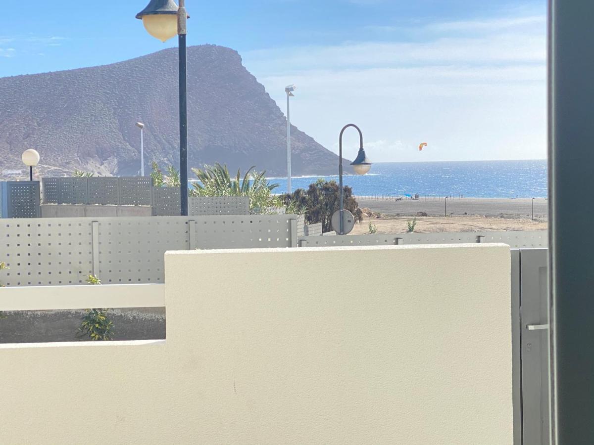 A Beautiful Apartment With A Beach View - La Tejita - El Medano エクステリア 写真