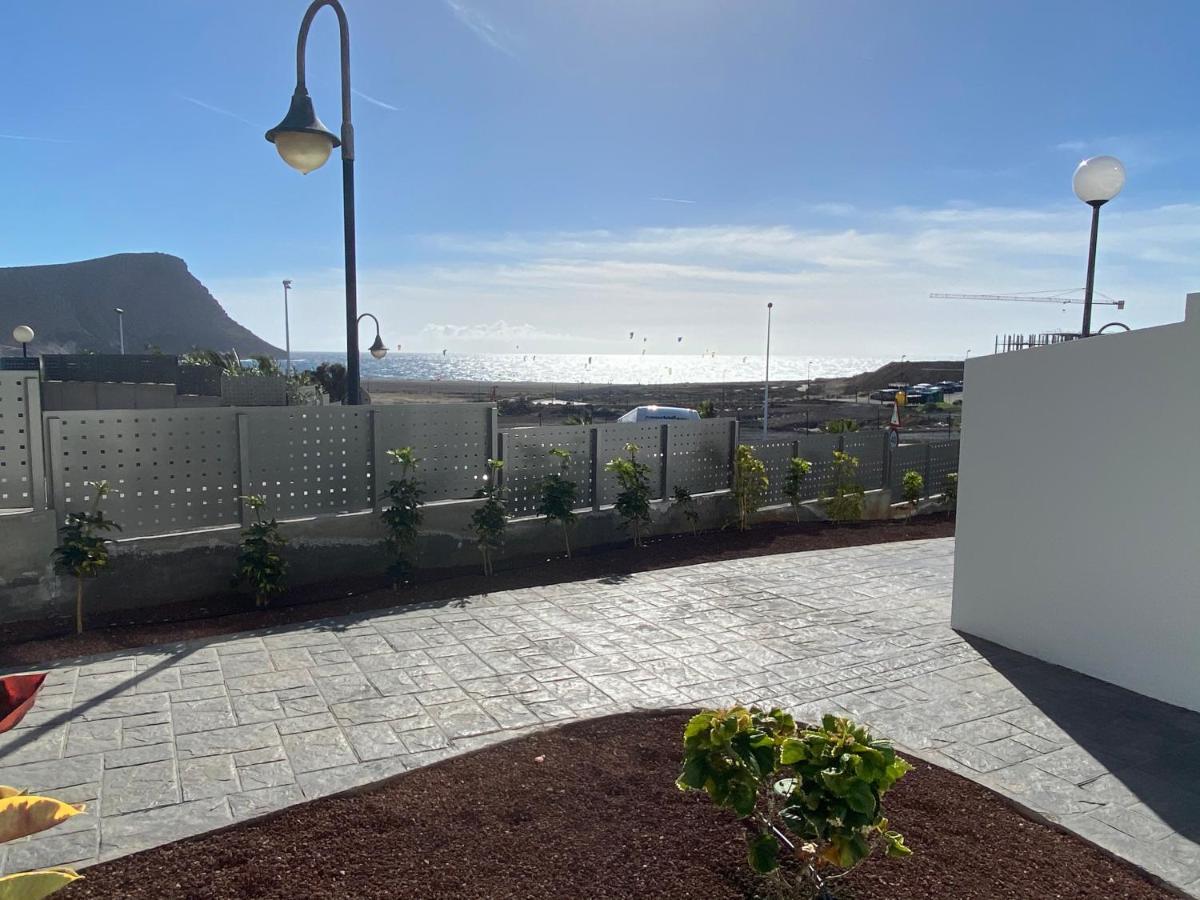 A Beautiful Apartment With A Beach View - La Tejita - El Medano エクステリア 写真