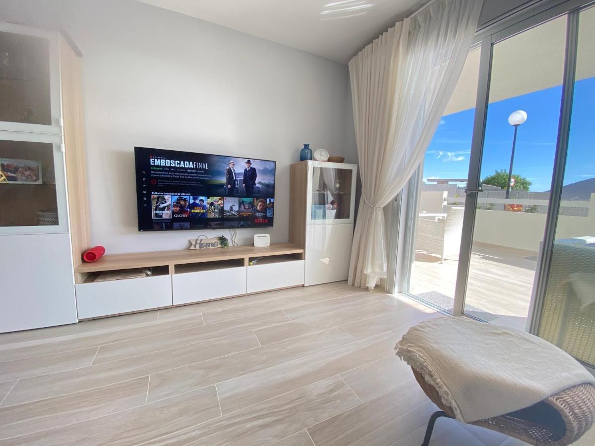 A Beautiful Apartment With A Beach View - La Tejita - El Medano エクステリア 写真