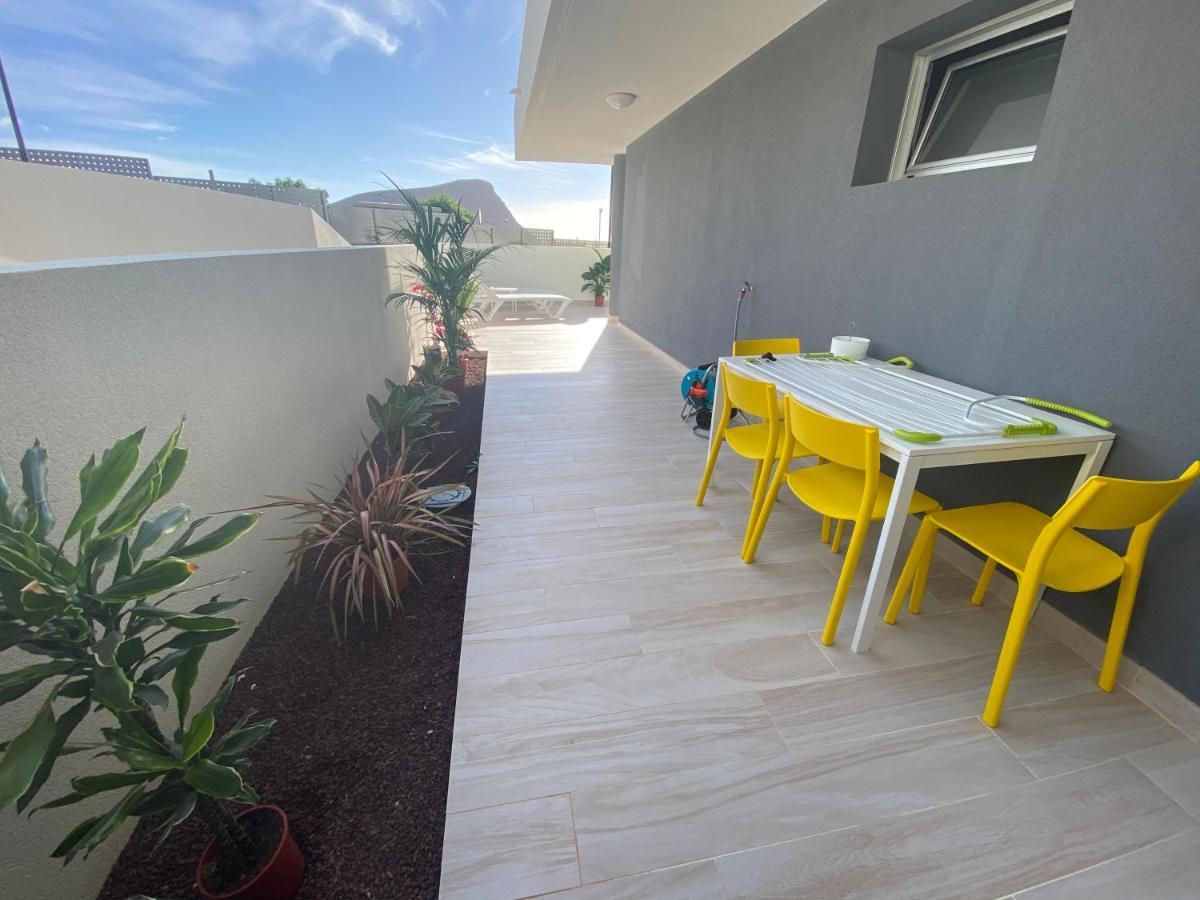 A Beautiful Apartment With A Beach View - La Tejita - El Medano エクステリア 写真